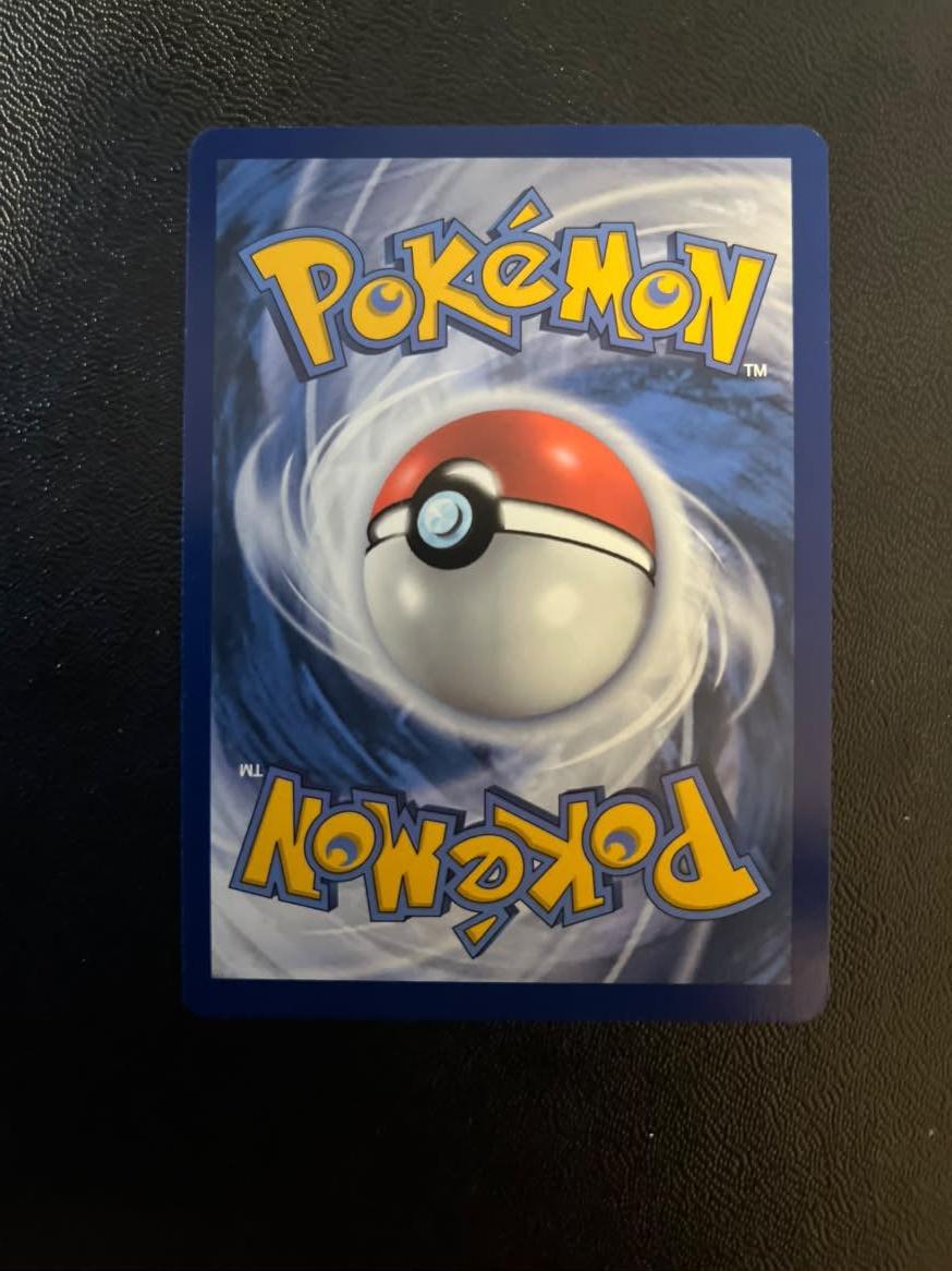 Pikachu TG05 Lost Origin - Near Mint (Se billeder af det konkrete kort)